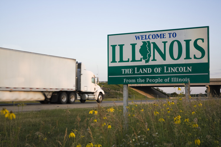 illinois truck accident statistics 2024